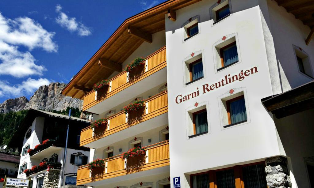 Garni Reutlingen Hotel Colfosco Exterior photo